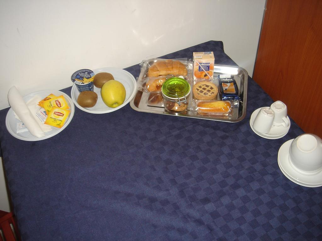 Bed & Breakfast Flavia 84 Roma Oda fotoğraf
