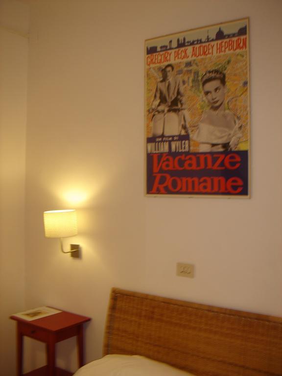 Bed & Breakfast Flavia 84 Roma Oda fotoğraf